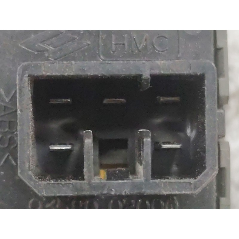 Recambio de mando elevalunas delantero derecho para hyundai atos (mx) gls referencia OEM IAM 9358002000 - Amarillo 2