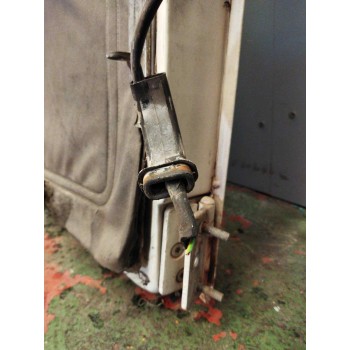 Recambio de puerta delantera izquierda para pegaso trucks serie 1200 1223 referencia OEM IAM   