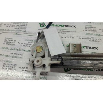 Recambio de elevalunas delantero derecho para fiat punto berl. (176) 75 elx referencia OEM IAM 77470500  