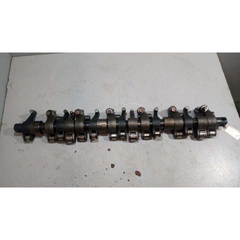 Recambio de eje balancines para renault serie t 10.8 diesel referencia OEM IAM 7421881494 7421539409 7421808975