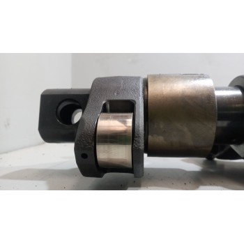 Recambio de eje balancines para renault serie t 10.8 diesel referencia OEM IAM 7421881494 7421539409 7421808975