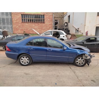 mercedes-benz clase c (w203) berlina del año 2002