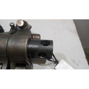 Recambio de eje balancines para renault serie t 10.8 diesel referencia OEM IAM 7421881494 7421539409 7421808975