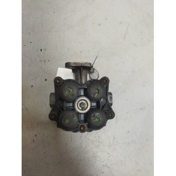 Recambio de valvula aire para iveco eurocargo 3.9 diesel referencia OEM IAM AE4608 K013764 VALVULA CUADRUPLE