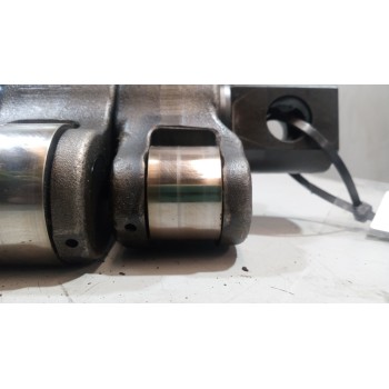 Recambio de eje balancines para renault serie t 10.8 diesel referencia OEM IAM 7421881494 7421539409 7421808975