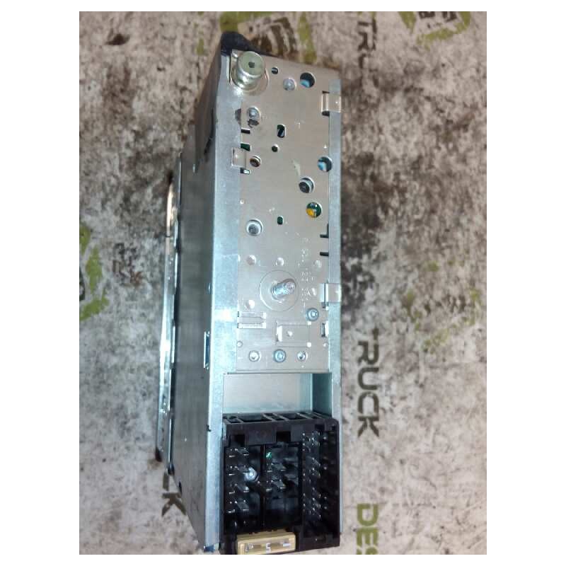 Recambio de sistema audio / radio cd para iveco stralis (ad/at) fsa at t / fp - lt 4x2 larga distancia referencia OEM IAM 504138 3