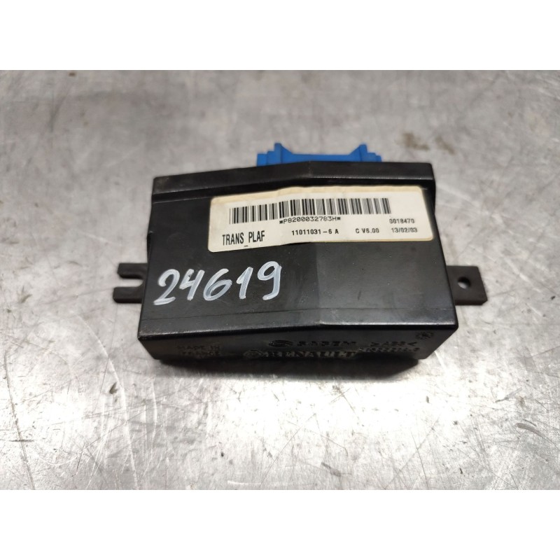 Recambio de modulo electronico para renault master ii ph. 2 doka/pr. fgst 2.5 diesel referencia OEM IAM 8200032783H  