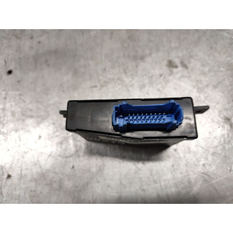 Recambio de modulo electronico para renault master ii ph. 2 doka/pr. fgst 2.5 diesel referencia OEM IAM 8200032783H - Blanco 3