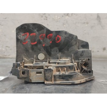 Recambio de cerradura puerta delantera izquierda para bmw serie 1 berlina (e81/e87) 120d referencia OEM IAM 7167077  