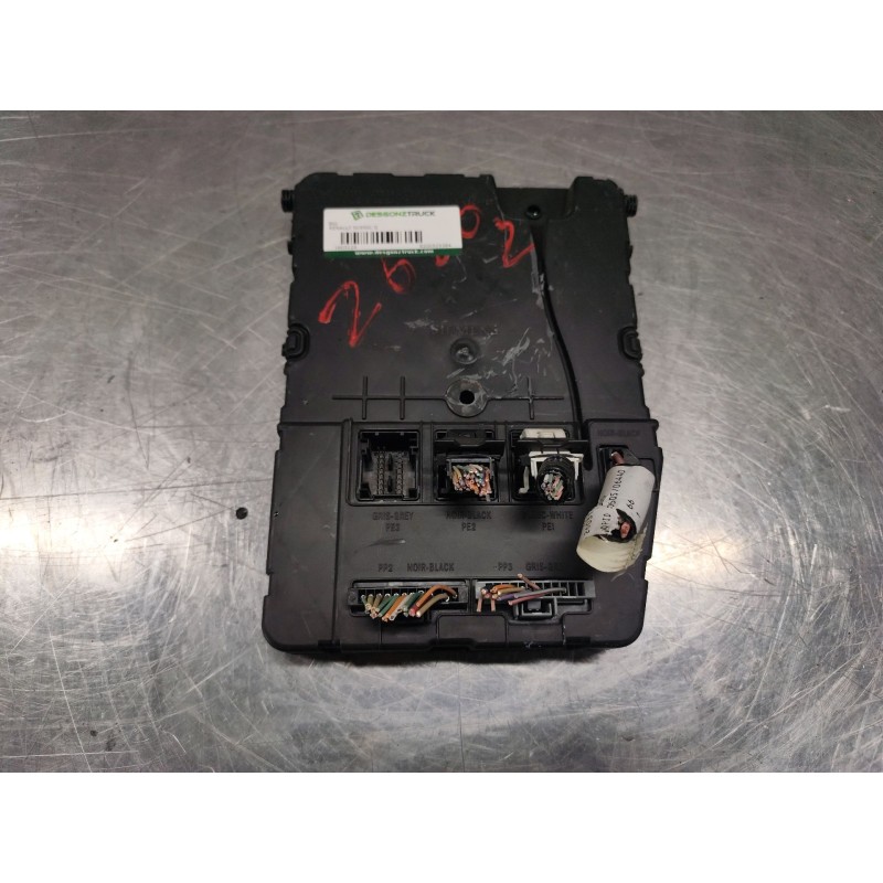 Recambio de bsi para renault scenic ii grand confort dynamique referencia OEM IAM 8200525384  