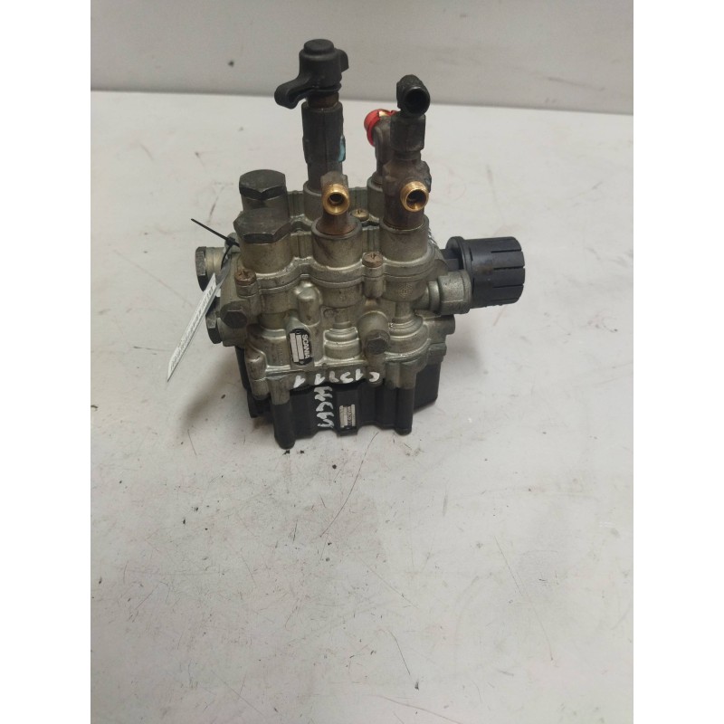 Recambio de valvula aire para scania serie 4 (p 94 d) 9.0 diesel referencia OEM IAM 1383957 4729001130 VALVULA CONTROL EJE ELEVA - Blanco