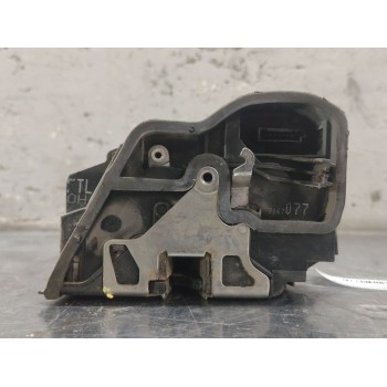 Recambio de cerradura puerta delantera izquierda para bmw serie 1 berlina (e81/e87) 120d referencia OEM IAM 7167077  