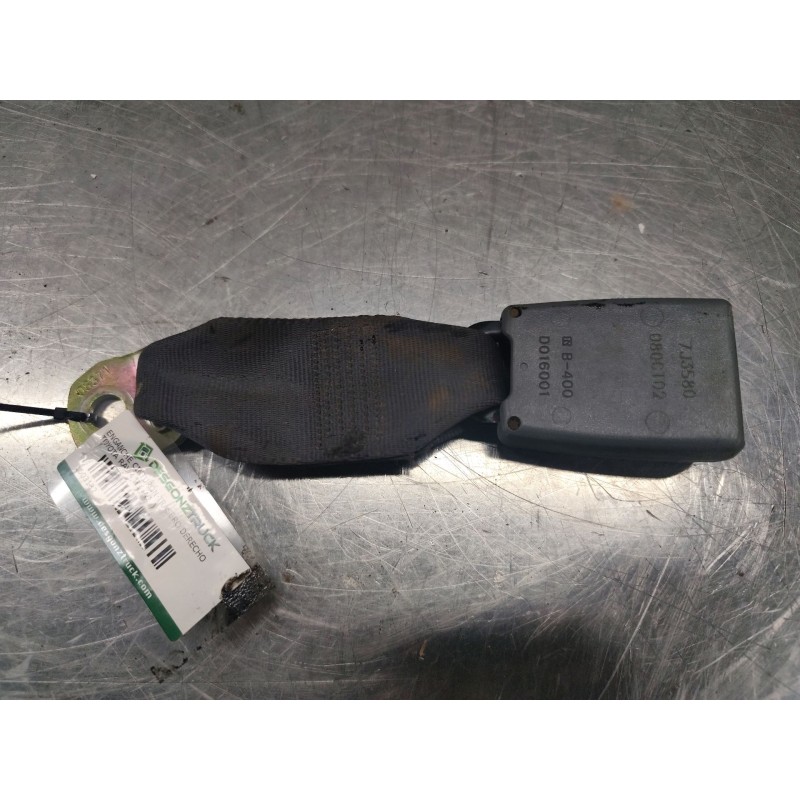 Recambio de enganche cinturon trasero derecho para toyota rav 4 ii (_a2_) 2.0 4wd (aca21, aca20) referencia OEM IAM   