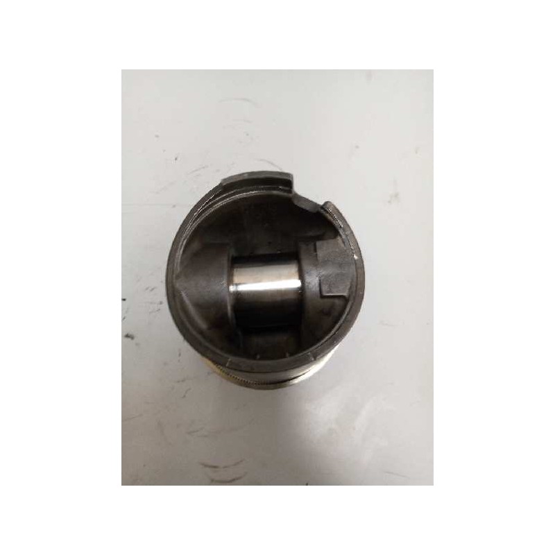 Recambio de piston para renault hr 400.18 / 26 premium e2 fsa modelo 400.18 t 288 kw corto referencia OEM IAM 3