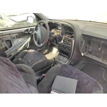 citroën xsara berlina del año 1997