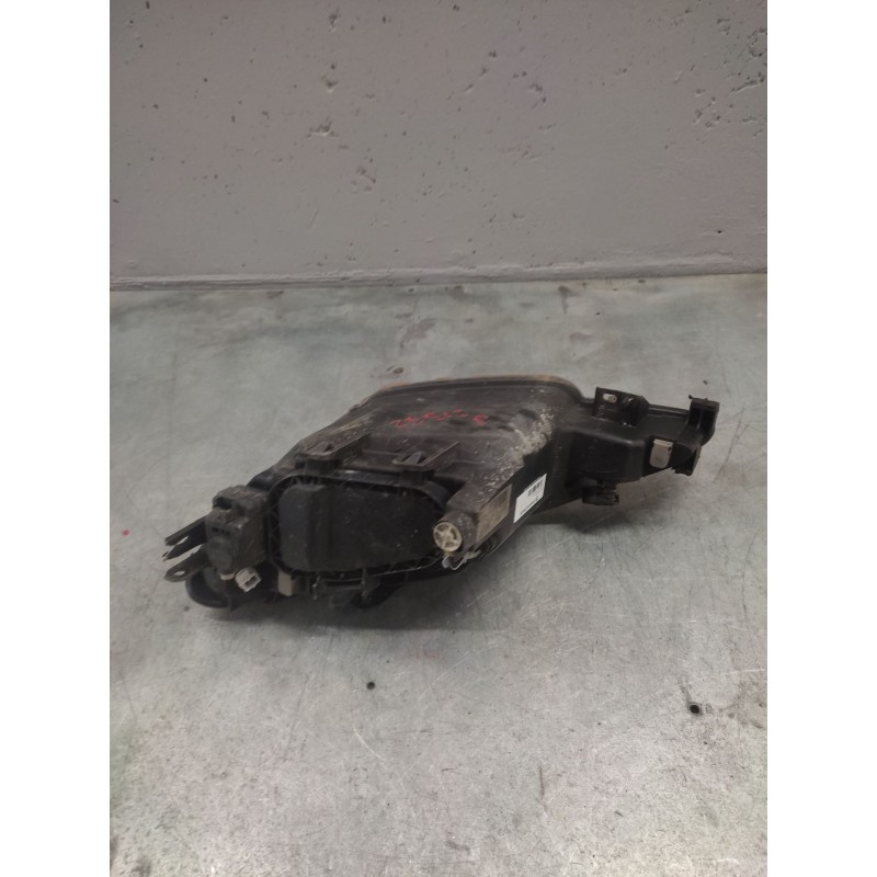 Recambio de faro derecho para peugeot 206 berlina xt referencia OEM IAM 2