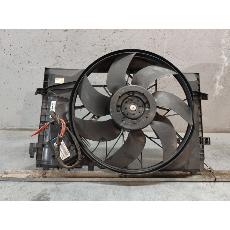 Recambio de electroventilador para mercedes-benz clase c (w203) berlina 2.2 cdi cat referencia OEM IAM A2035000183KZ  