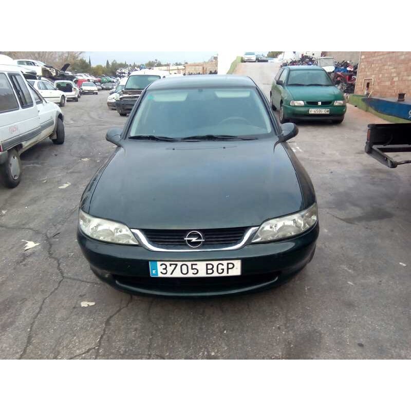 OPEL VECTRA B BERLINA
