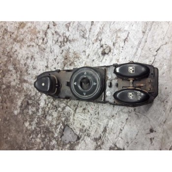 MANDO ELEVALUNAS DELANTERO IZQUIERDO 9357027000A 9357027100B 12/8 PINS