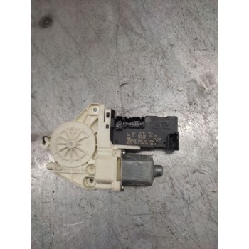 Recambio de motor elevalunas delantero derecho para peugeot 407 sr confort referencia OEM IAM 1137328126  0130822201