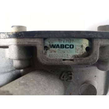 Recambio de valvula aire para daf serie xf106 referencia OEM IAM 1743137 VALVULA ACONTROL REMOLQUE 4802040310