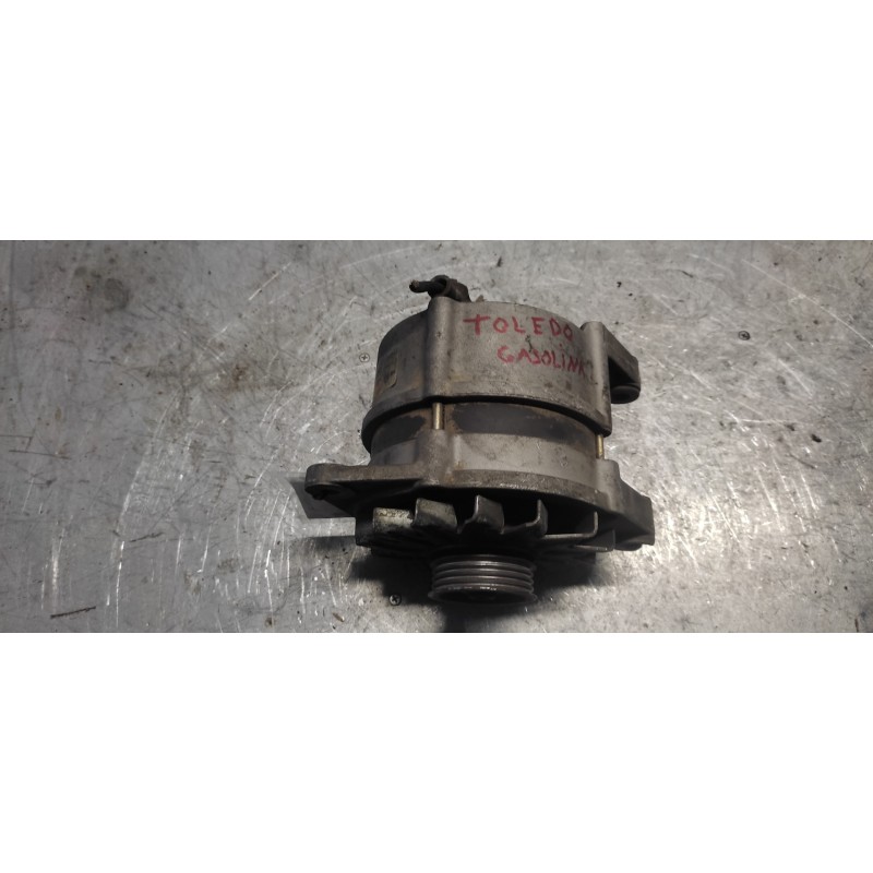Recambio de alternador para peugeot 205 berlina 1.8 d mito referencia OEM IAM 0986032790 2