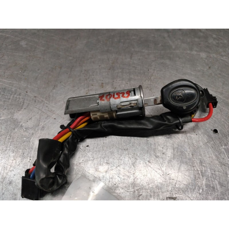 Recambio de conmutador de arranque para peugeot 206 berlina x-line referencia OEM IAM 369023 2