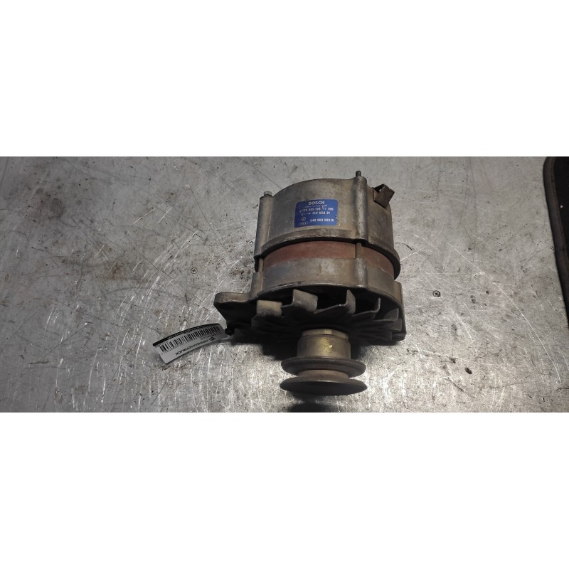 Recambio de alternador para volkswagen passat (321/23/27/31) 1.8 referencia OEM IAM 0120489195 049903023R 14V 65A BOSCH 2