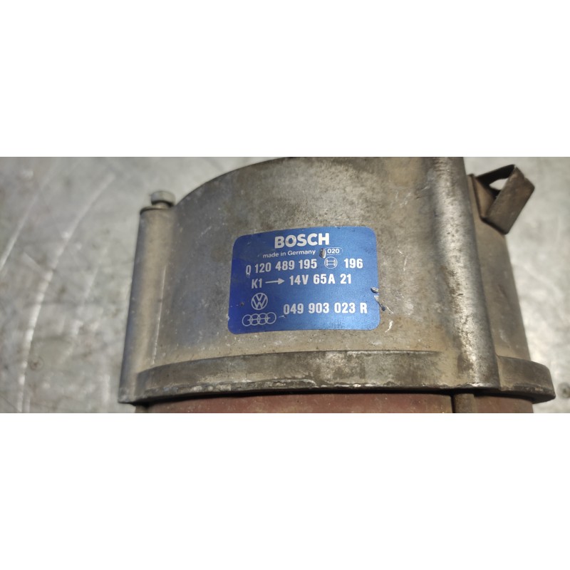 Recambio de alternador para volkswagen passat (321/23/27/31) 1.8 referencia OEM IAM 0120489195 049903023R 14V 65A BOSCH 3