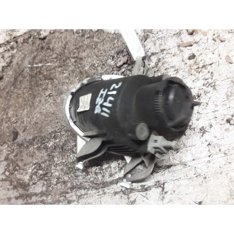 Recambio de faro antiniebla izquierdo para peugeot 206 berlina xt referencia OEM IAM 9635076180 2 PINS 2