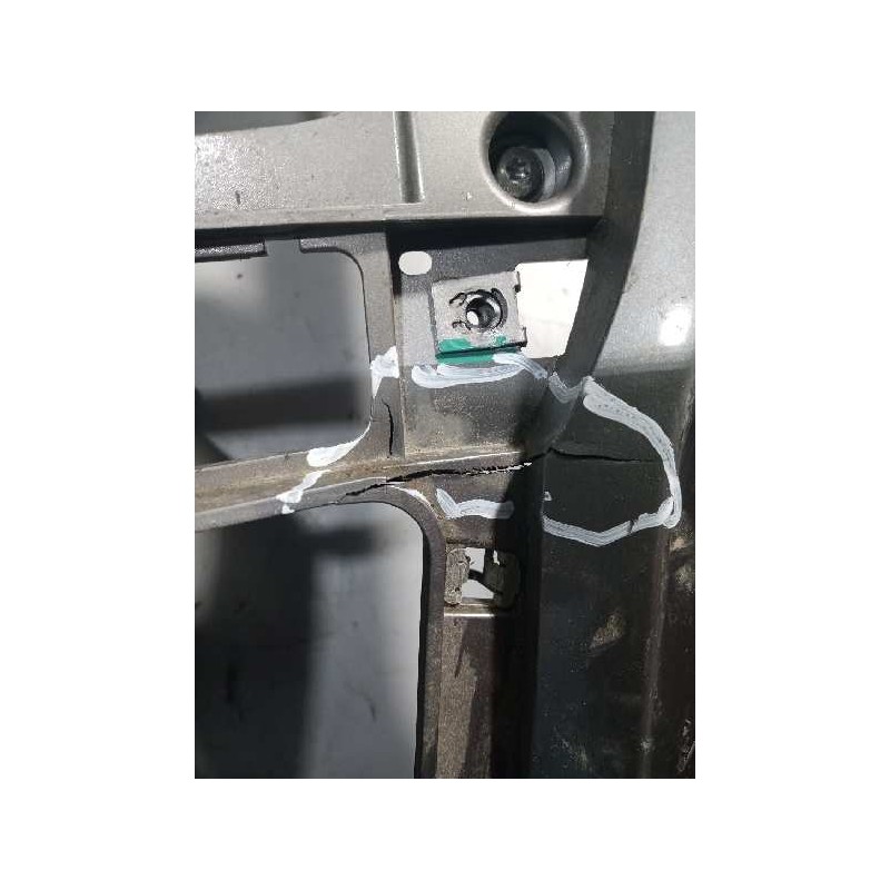 Recambio de embellecedor interior central para iveco stralis (as) 11.1 diesel referencia OEM IAM 504321643 - Gris 3