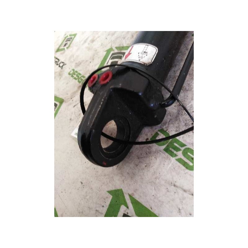 Recambio de brazo elevacion cabina para renault magnum ab 2005 referencia OEM IAM 5010629264 - Rojo 2