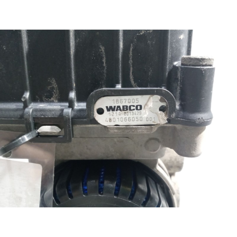 Recambio de valvula aire para daf serie xf106 referencia OEM IAM 1867005 VALVULA EBS 4801066050 - Blanco 2