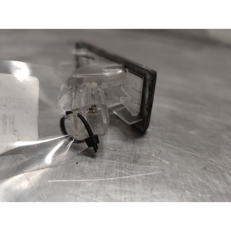 Recambio de piloto matricula para renault scenic ii grand confort dynamique referencia OEM IAM 8200013577F - Plata 3
