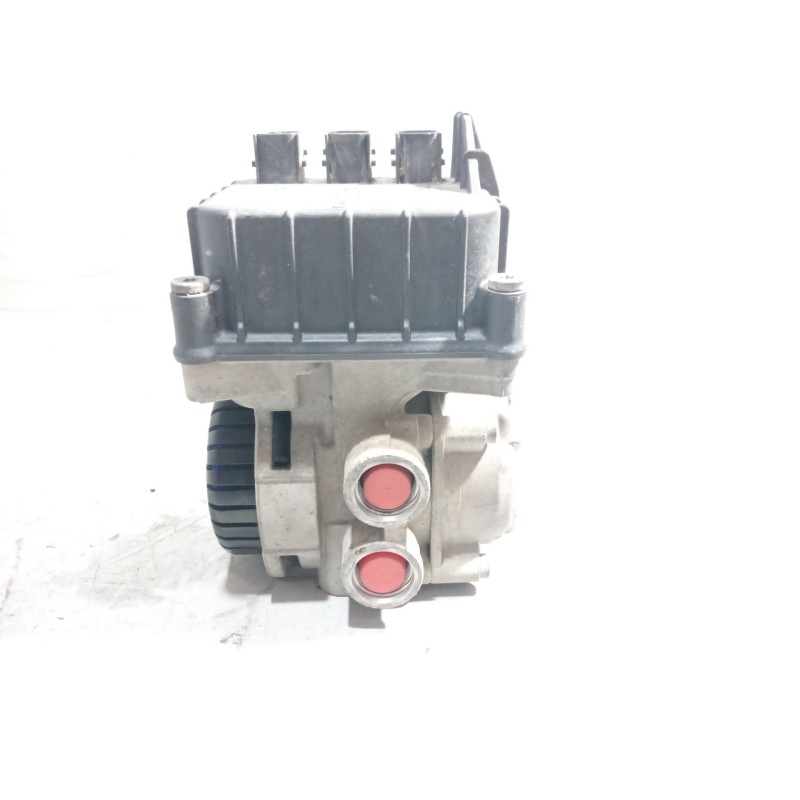 Recambio de valvula aire para daf serie xf106 referencia OEM IAM 1867005 VALVULA EBS 4801066050 - Blanco 5