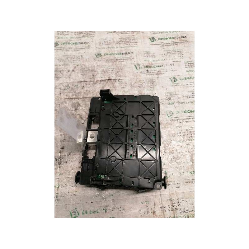Recambio de caja reles / fusibles para citroën berlingo 1.9 d 600 furg. referencia OEM IAM 9643498980 T118470002E BSM - Blanco 2