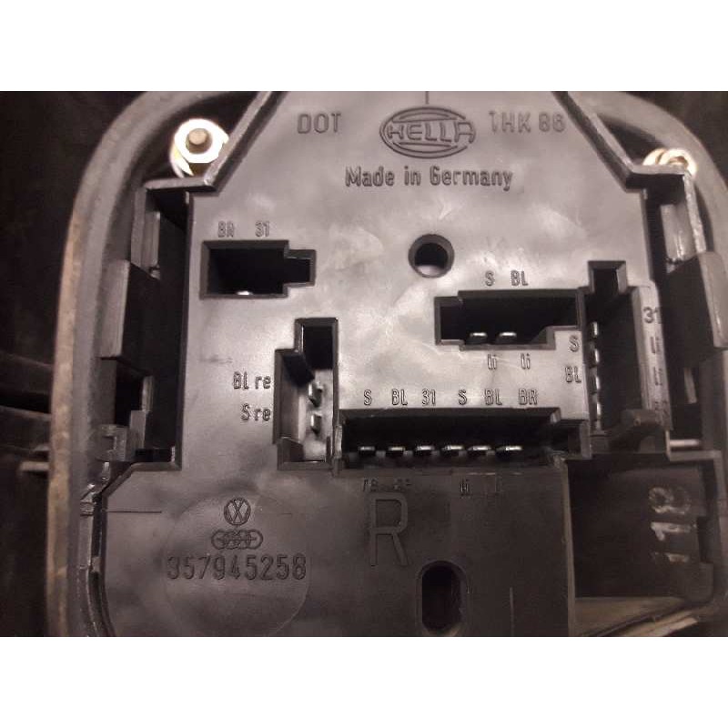 Recambio de piloto trasero derecho para volkswagen passat berlina (312) cl referencia OEM IAM - Negro 4