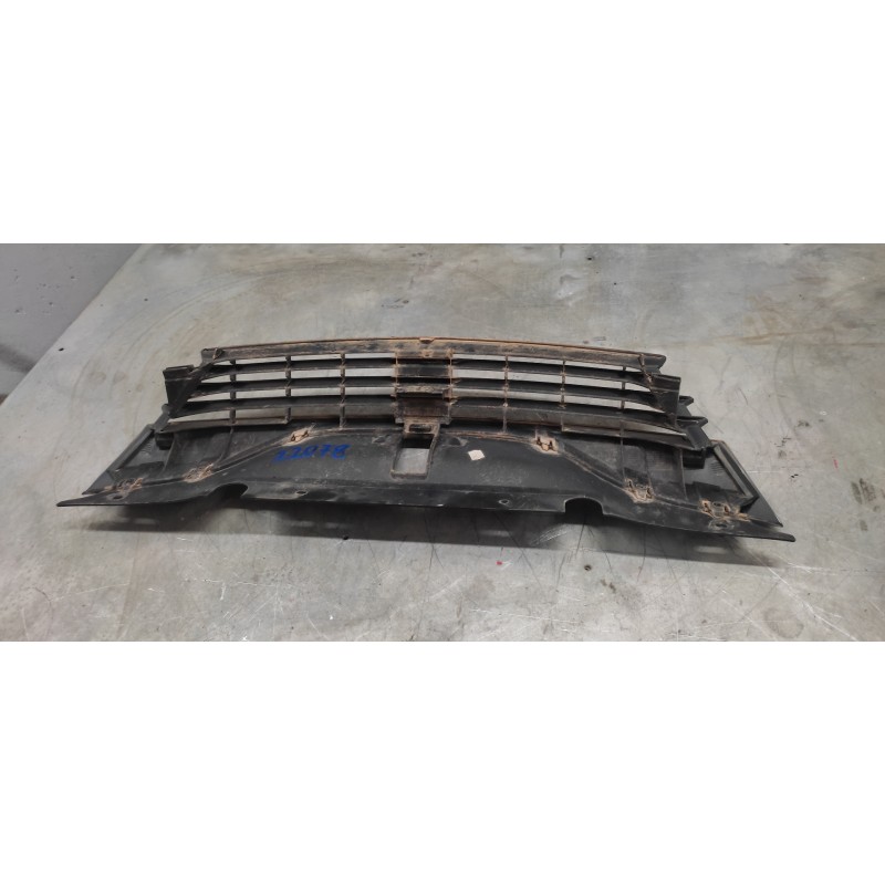 Recambio de rejilla delantera central para renault laguna ii (bg0) expression referencia OEM IAM - Gris 3