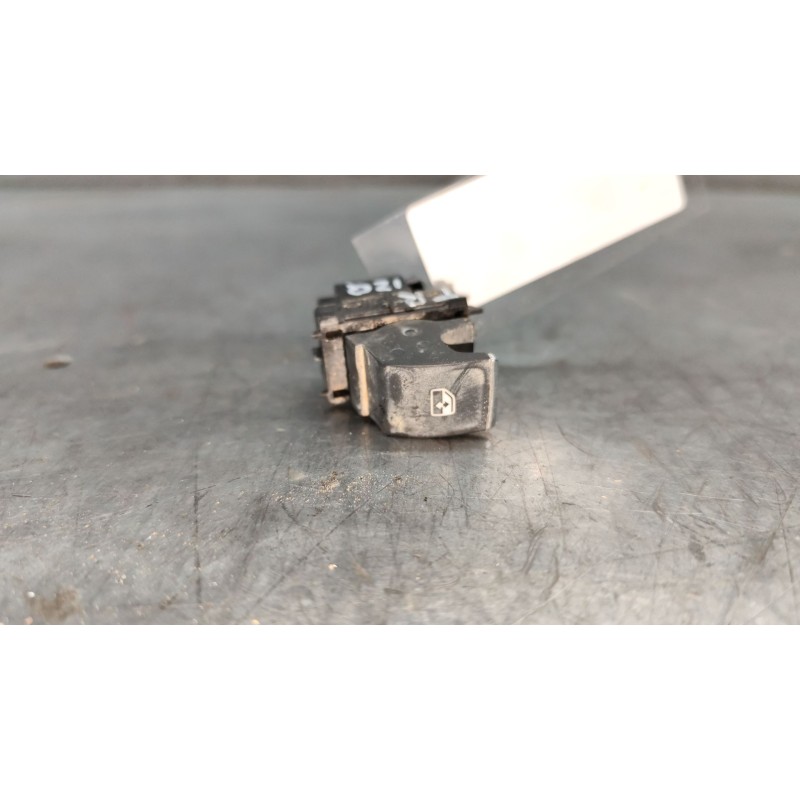 Recambio de mando elevalunas trasero izquierdo para seat leon (5f1) 1.4 tsi referencia OEM IAM   