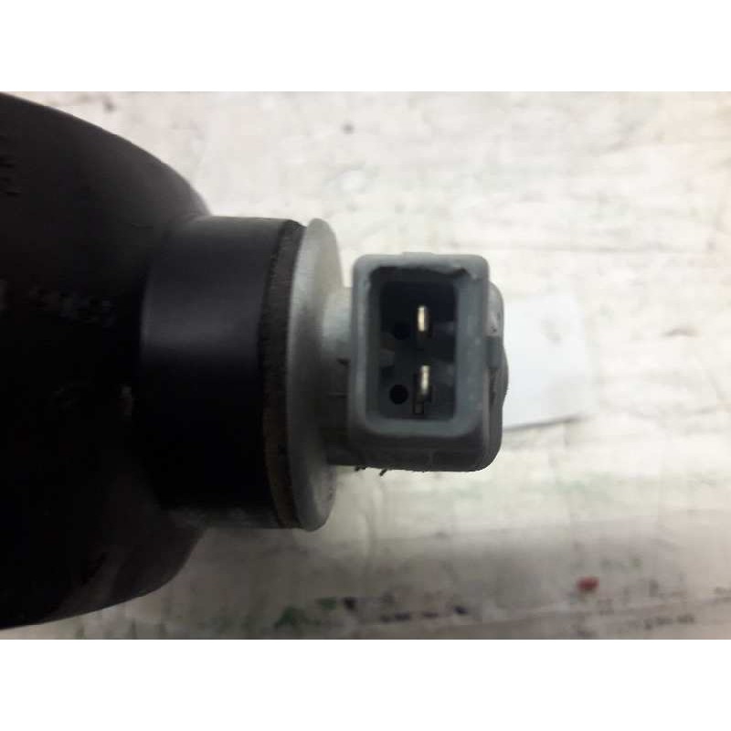 Recambio de luz central de freno para peugeot 206 berlina xr referencia OEM IAM 12F002 3