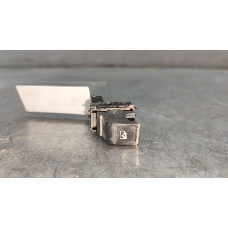 Recambio de mando elevalunas delantero derecho para seat leon (5f1) 1.4 tsi referencia OEM IAM   