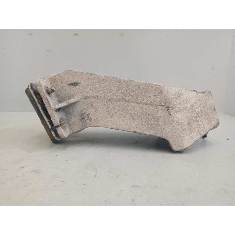 Recambio de soporte guardabarros trasero para daf serie xf105.460 fsa 4x2 space-cab referencia OEM IAM 2050044 2