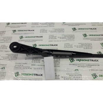 Recambio de brazo limpia delantero derecho para fiat punto berl. (176) 75 elx referencia OEM IAM   