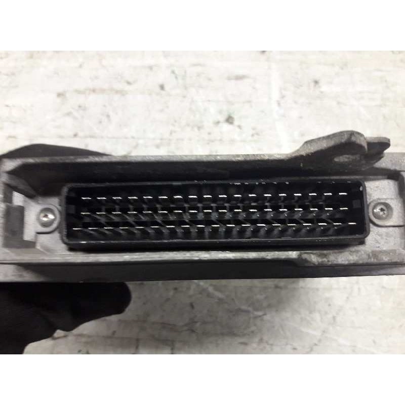 Recambio de centralita motor uce para peugeot 206 berlina xr referencia OEM IAM 9639907880 2