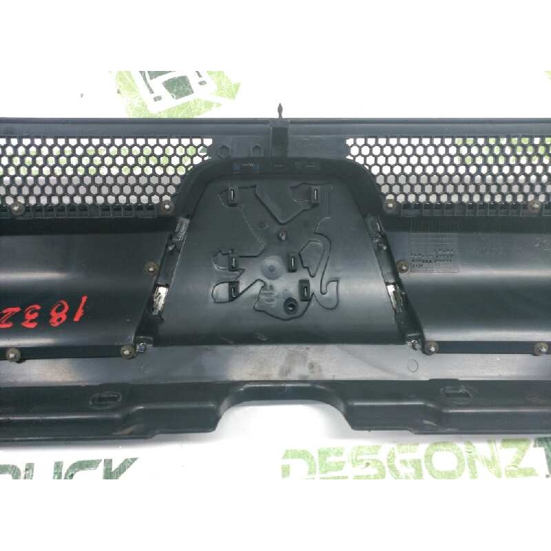 Recambio de rejilla delantera central para peugeot boxer caja cerr. acristalada (rs2850)(290/330)('02) 330 c td referencia OEM I - Blanco 6