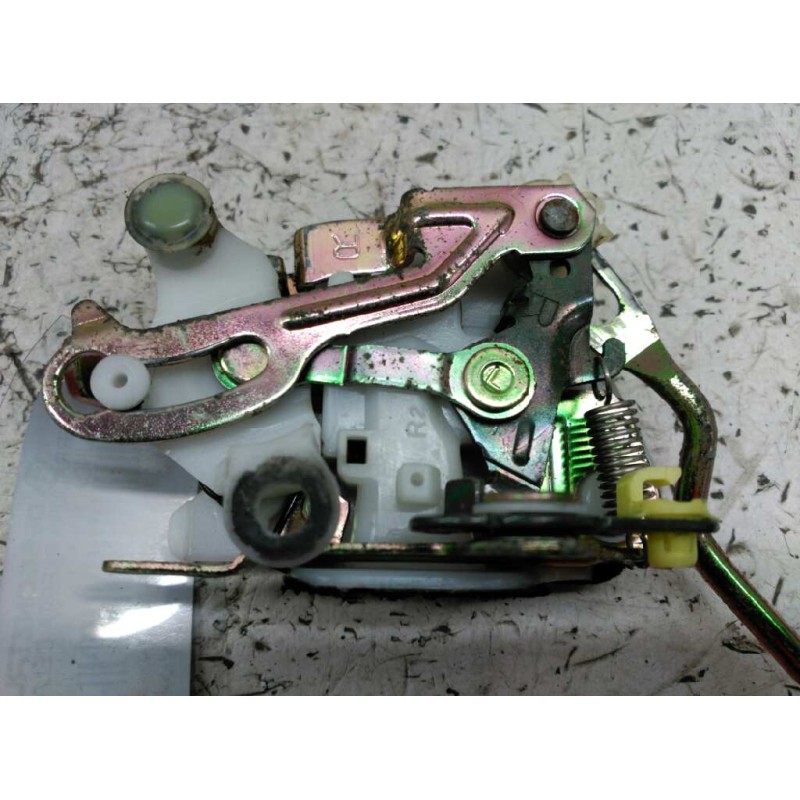 Recambio de cerradura puerta delantera derecha para hyundai h 1 referencia OEM IAM - Blanco 3