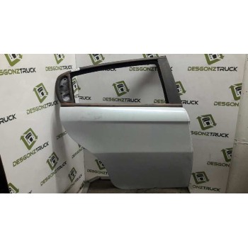 PUERTA TRASERA DERECHA 