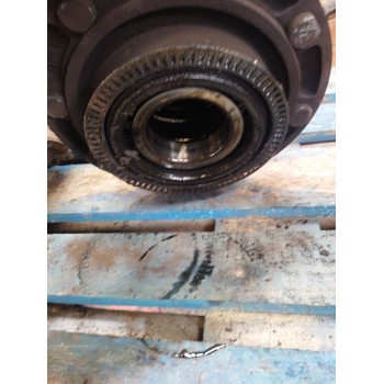 Recambio de buje trasero izquierdo para man le 14.225 llc referencia OEM IAM 81357013153 81357010153 
