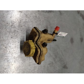 Recambio de deposito de direccion para ford fiesta (cbk) ambiente referencia OEM IAM 2S6C3531BC  