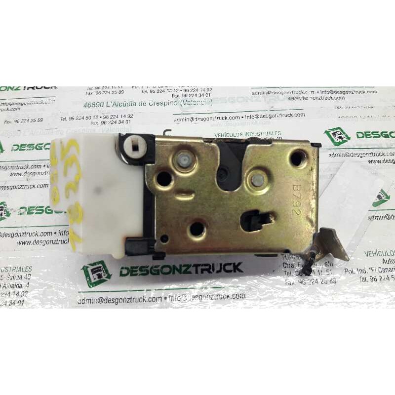 Recambio de cerradura puerta trasera derecha para fiat punto berl. (176) 75 elx referencia OEM IAM - Blanco 3
